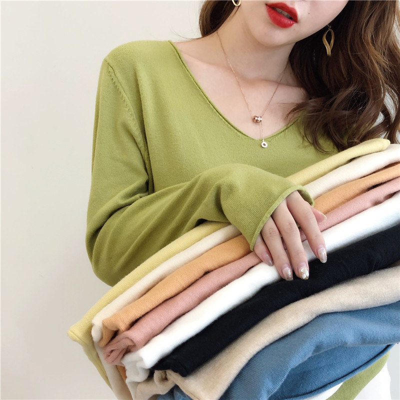 Inside with a V-Neck Sweater, women's thin spring clothes, outside with a loose and versatile sweater and a bottomed top
