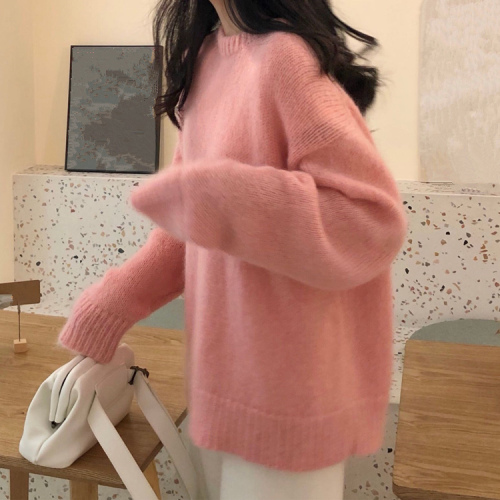 Autumn and winter Mohair is gentle and windy. It's a loose and lazy sweater. Women wear a thickened Pullover soft milk sweater outside