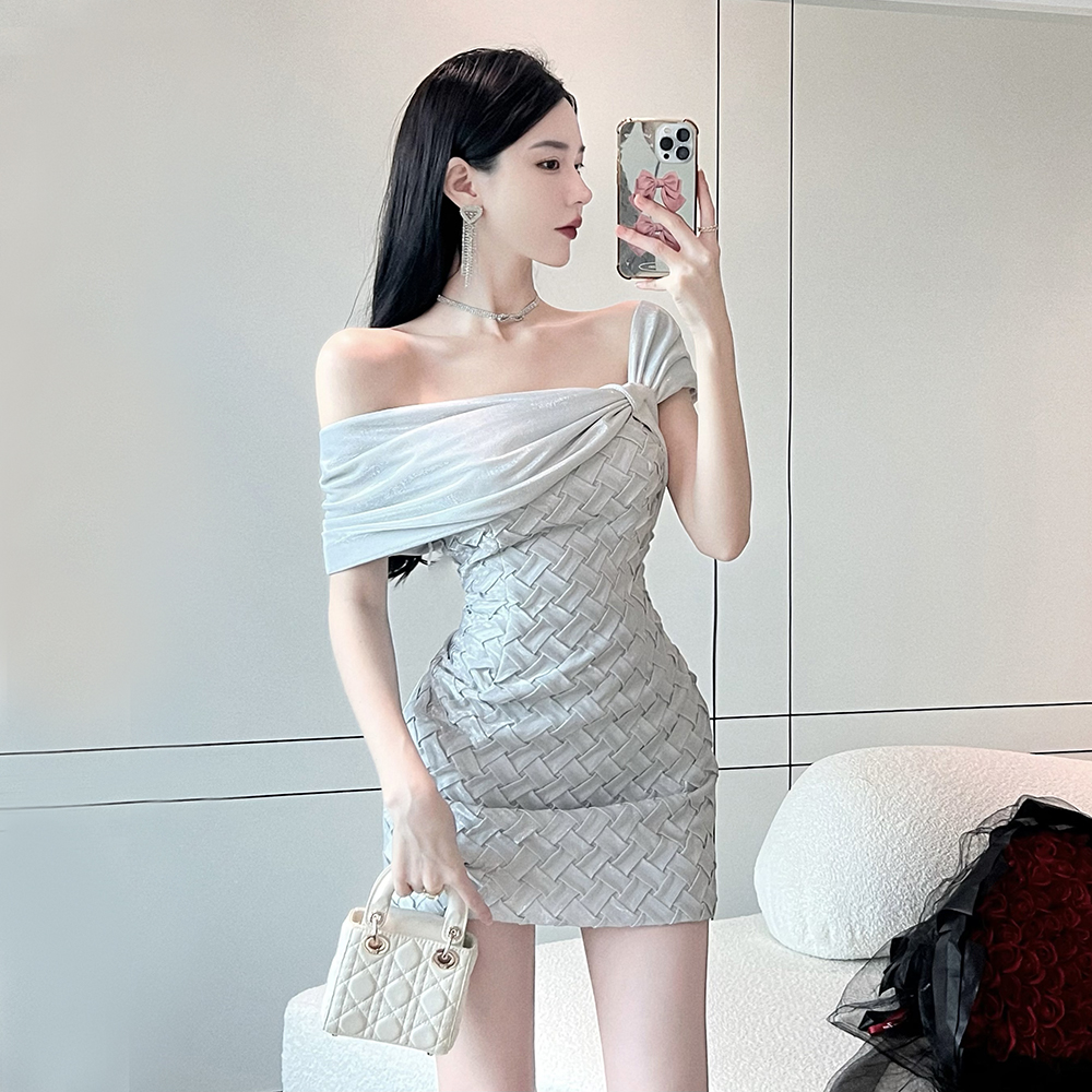Real shot spot celebrity wind small sexy off-shoulder woven stitching slim-fit bag hip travel party dress dress