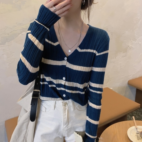 Real shot real price Korean version versatile loose and lazy style sweater soft glutinous V-neck color matching striped knitted cardigan