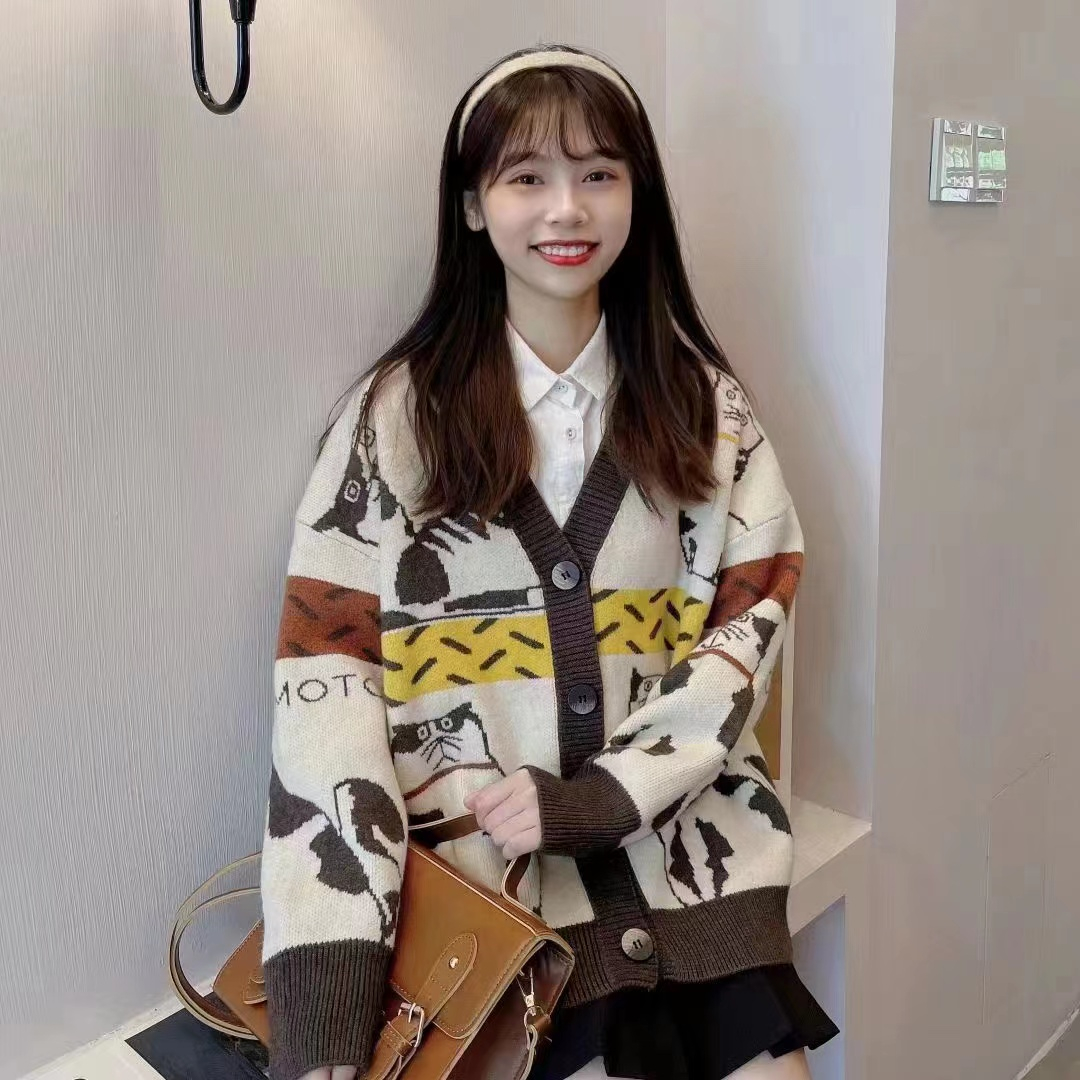 Autumn and winter new sweet retro cat pattern cardigan sweater autumn and winter new age-reducing knitted long-sleeved short coat