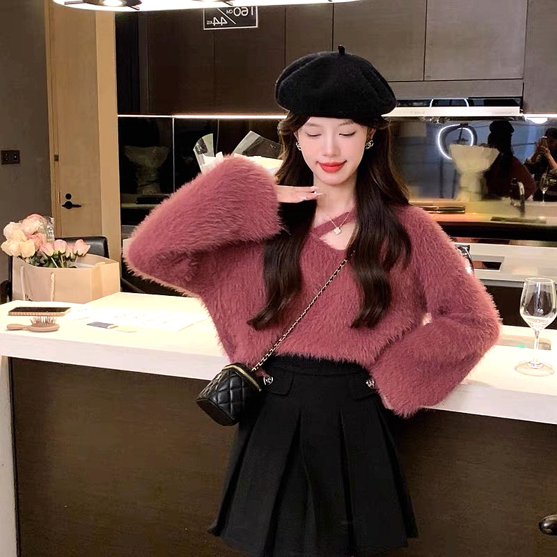 2022 new autumn and winter Korean style simple lazy wind warm soft waxy V-neck contrast color oblique buckle high-end sweater jacket