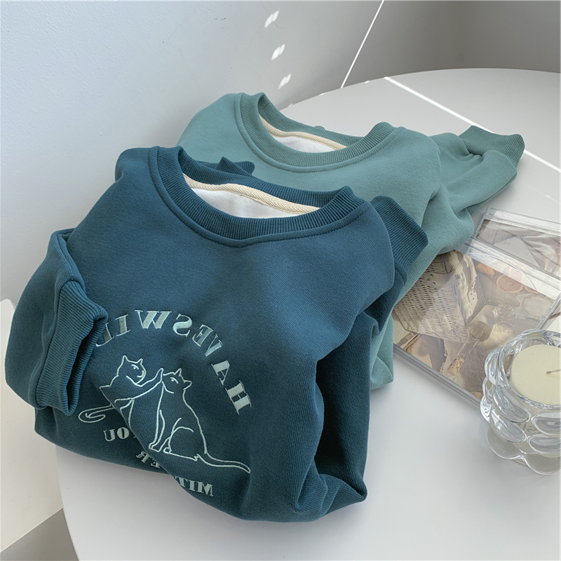 Soft plus velvet thick round neck cat sweater women's 2021 winter green tone casual pullover top loose women