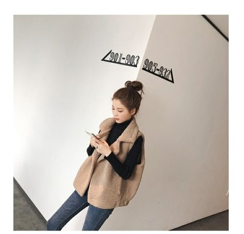 Autumn and winter plush vest vest female 2021 new college style loose and thin sleeveless vest vest jacket female