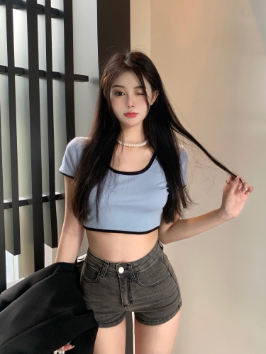 The real price is not reduced. It's a casual Korean style new splicing short skin friendly basic T-Shirt Top