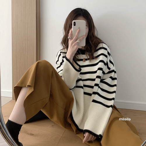 Elielim's great-looking woolen striped sweater with early autumn new lazy style loose sweater coat