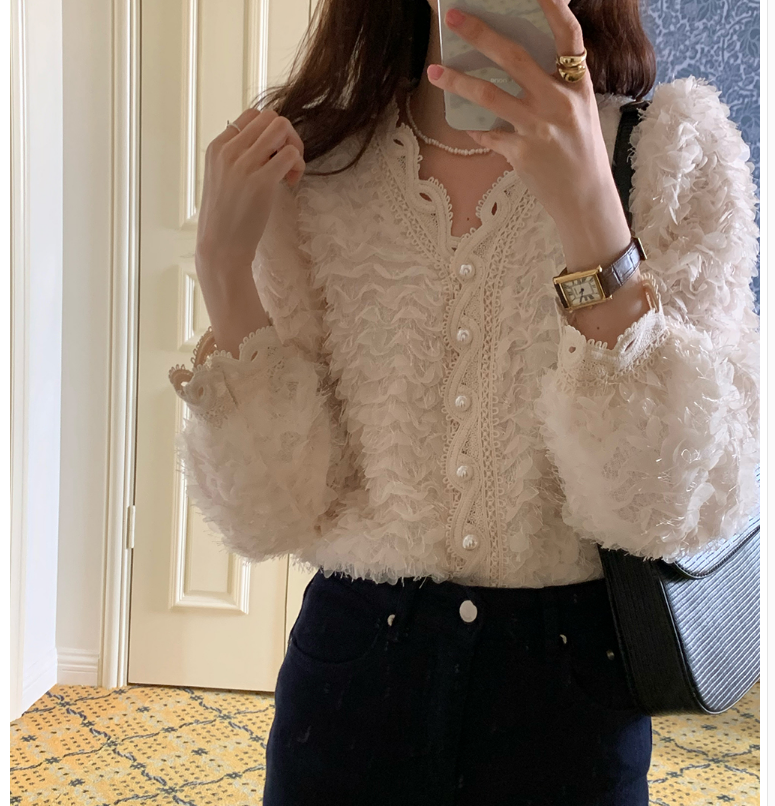 Three-dimensional petal lace chiffon shirt women's 2022 autumn new pearl button long-sleeved shirt high-quality temperament top