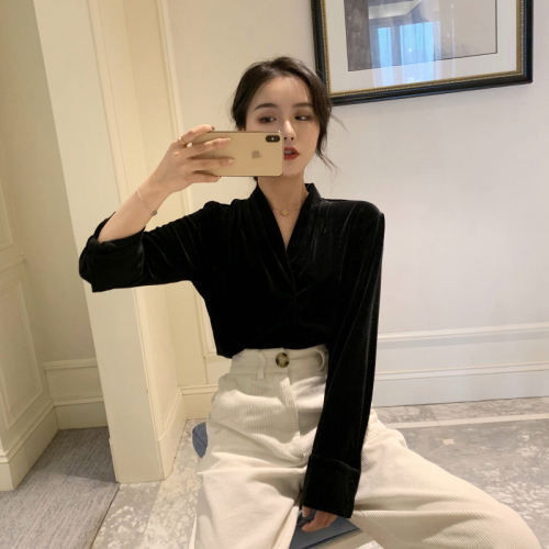 Spring of the beginning of the year: new women's spring style, young beauty, celebrity, professional early spring, two-piece set, summer