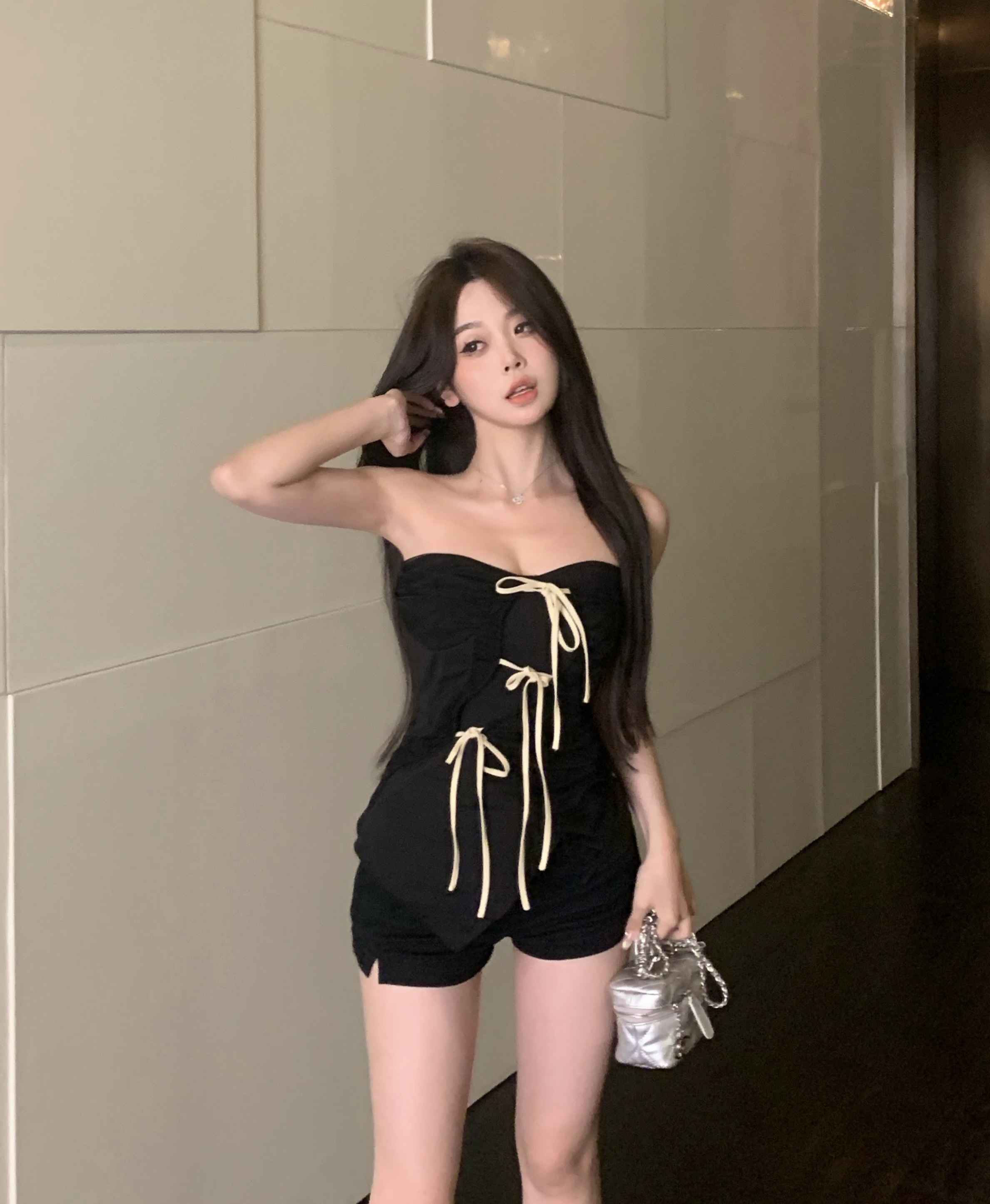 Boston dragging girl Ro tube top Sexy hot girl pleated vest top