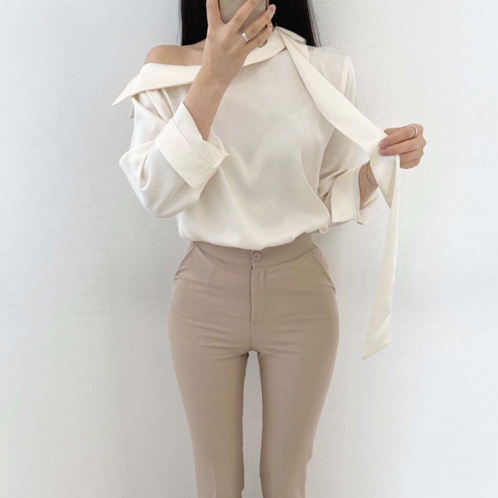 Available sizes have been updated. Early autumn new design off-shoulder long-sleeved shirts for women, slim and elegant simple shirts
