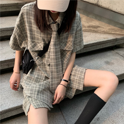 Real price ~ fashion Plaid suit women's short sleeved shirt with tie + Capri Pants