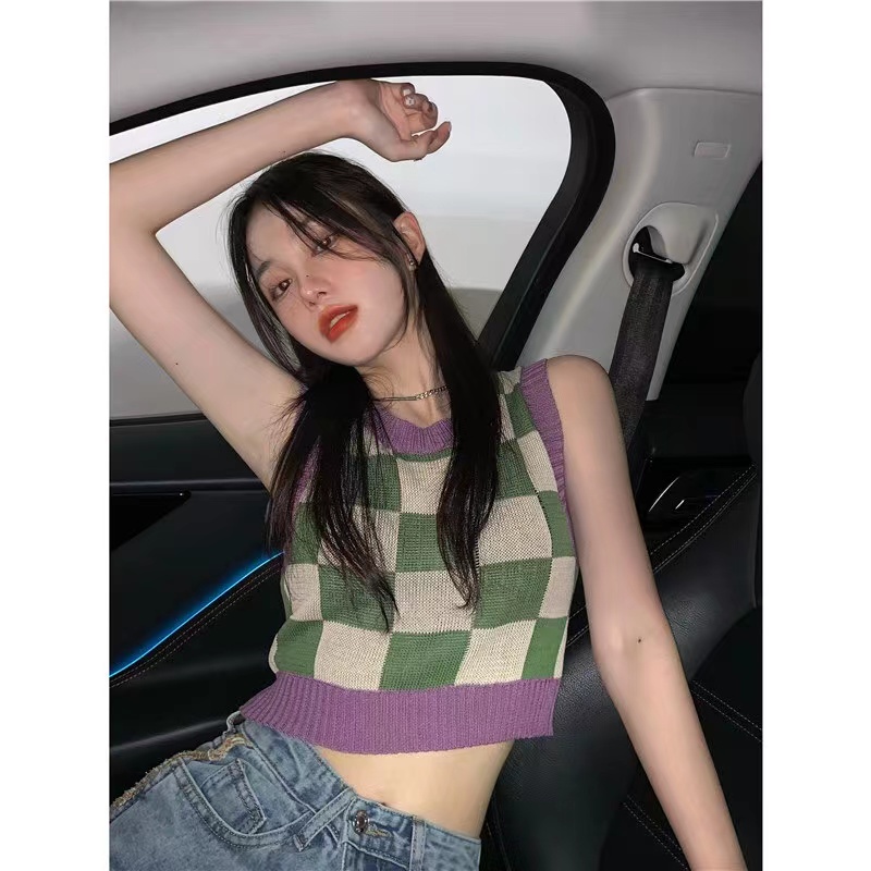 Built in a unique refusal to mediocre design, neck hanging vest, sexy backless slim fit suspender, hot girl