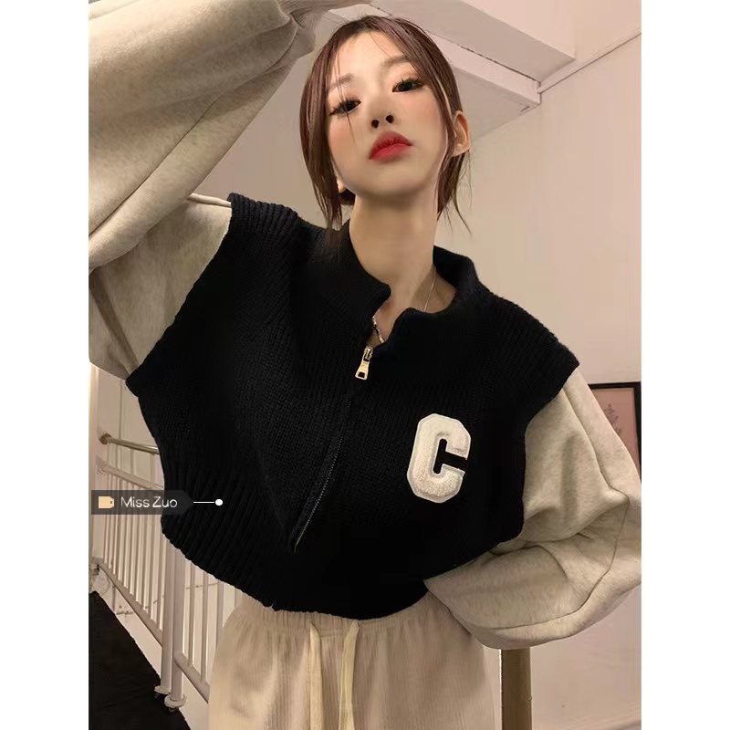 Fake two-piece short sweater jacket female design sense niche autumn and winter 2022 new lazy style retro knitted cardigan