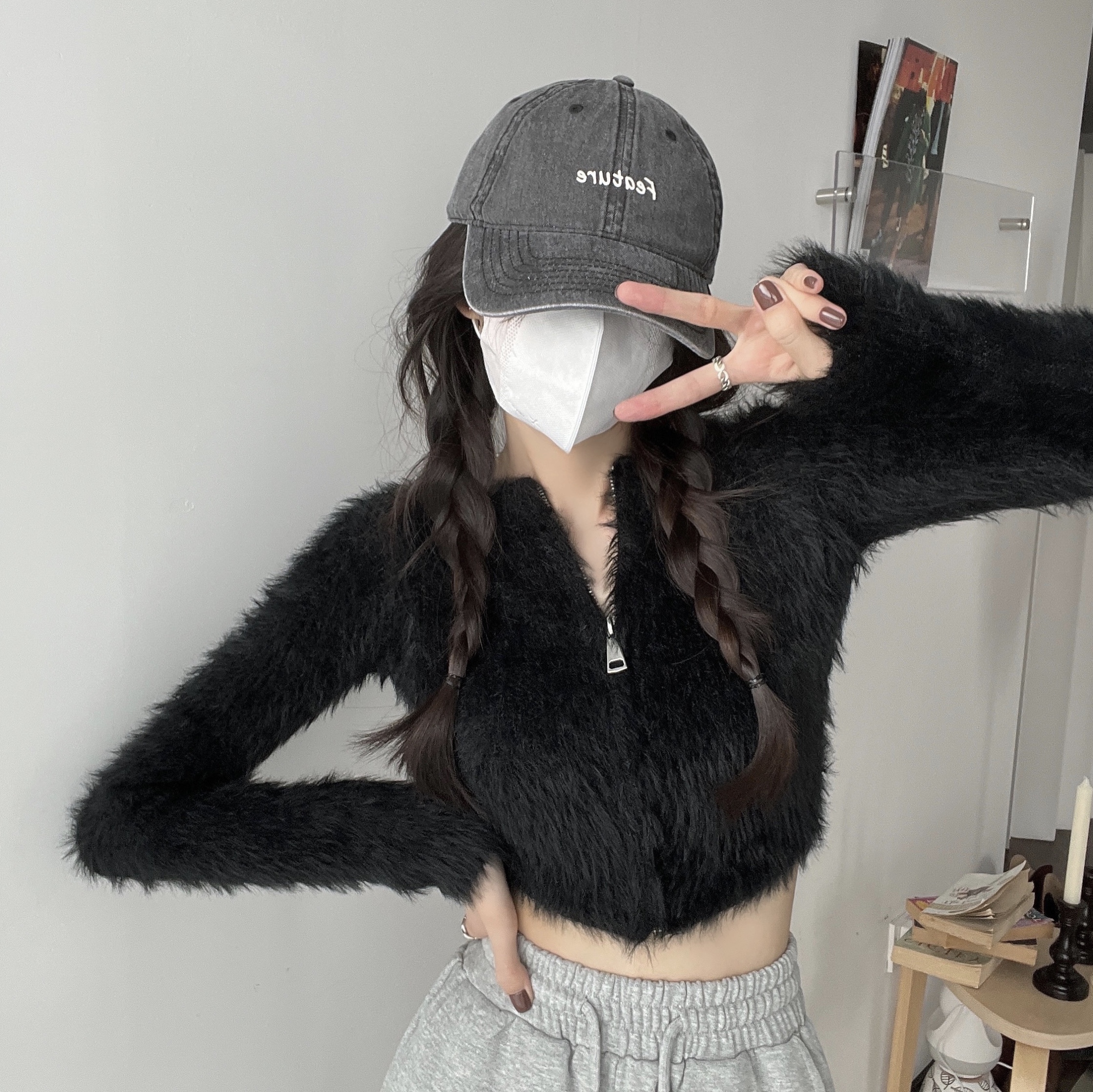 Real shooting real price French gentle temperament casual short sweater mink plush jacket sweater zipper cardigan