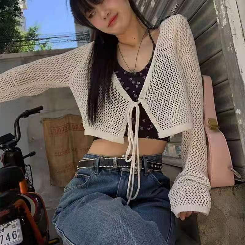 Xiaoxian Nizi V-Neck Sweater women's thin 2022 spring new short French style external sunscreen