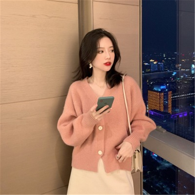 Spring and autumn 2020 new net red lantern sleeve short sweater women's Korean version loose wear knitted Cardigan Jacket Women