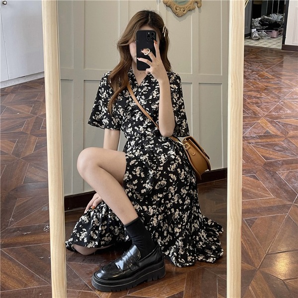 French retro minority floral skirt summer middle and long skirt 2022 new style thin and high-grade short sleeved dress women