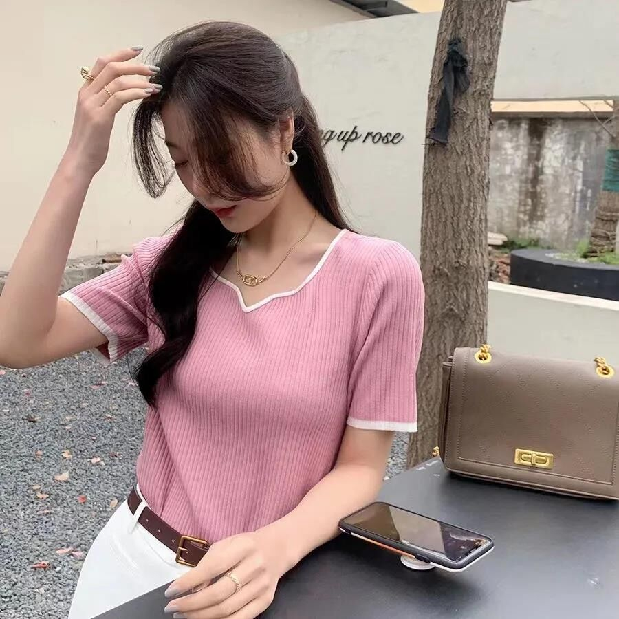 Summer fragrance, simple and versatile short-sleeved top, seagull collar, cool silk, slimming, contrasting color, western style sweater