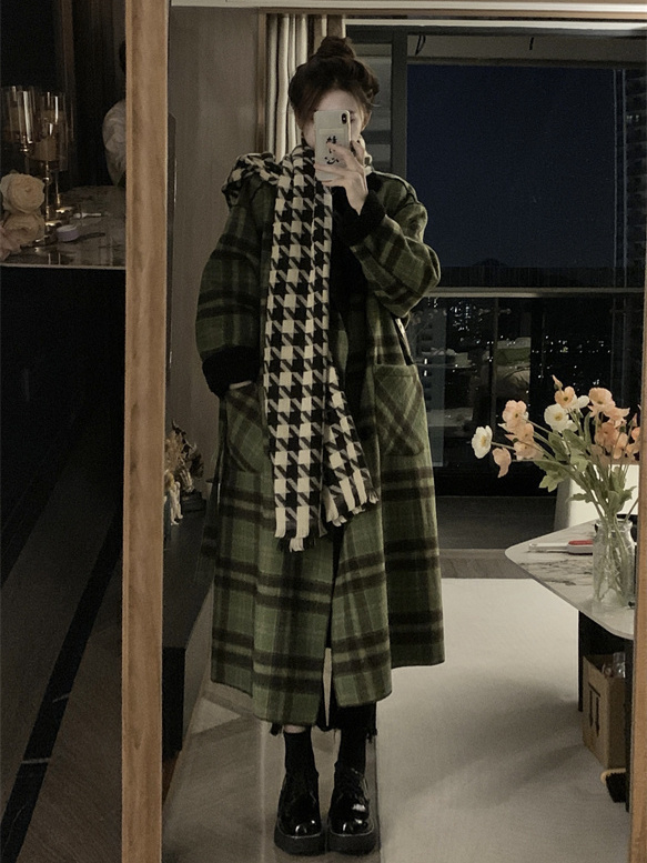 Retro plaid mid-length coat women's winter 2022 new thickened loose double-sided long-sleeved woolen coat