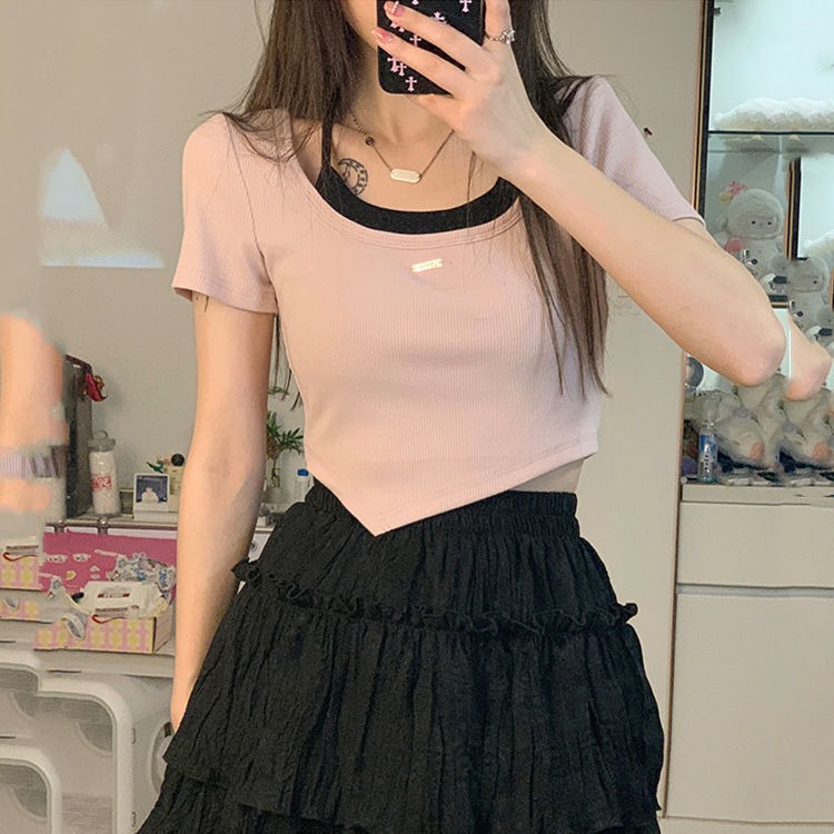 Brother Cai doesn't stay up late, pink hanging neck sling fake two-piece blouse, female Xia slim, thin T-shirt, design sense of minority