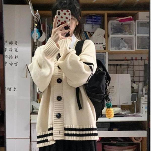 Korean version of the college style cardigan sweater women's autumn and winter new design Japanese minority students v-neck sweater jacket