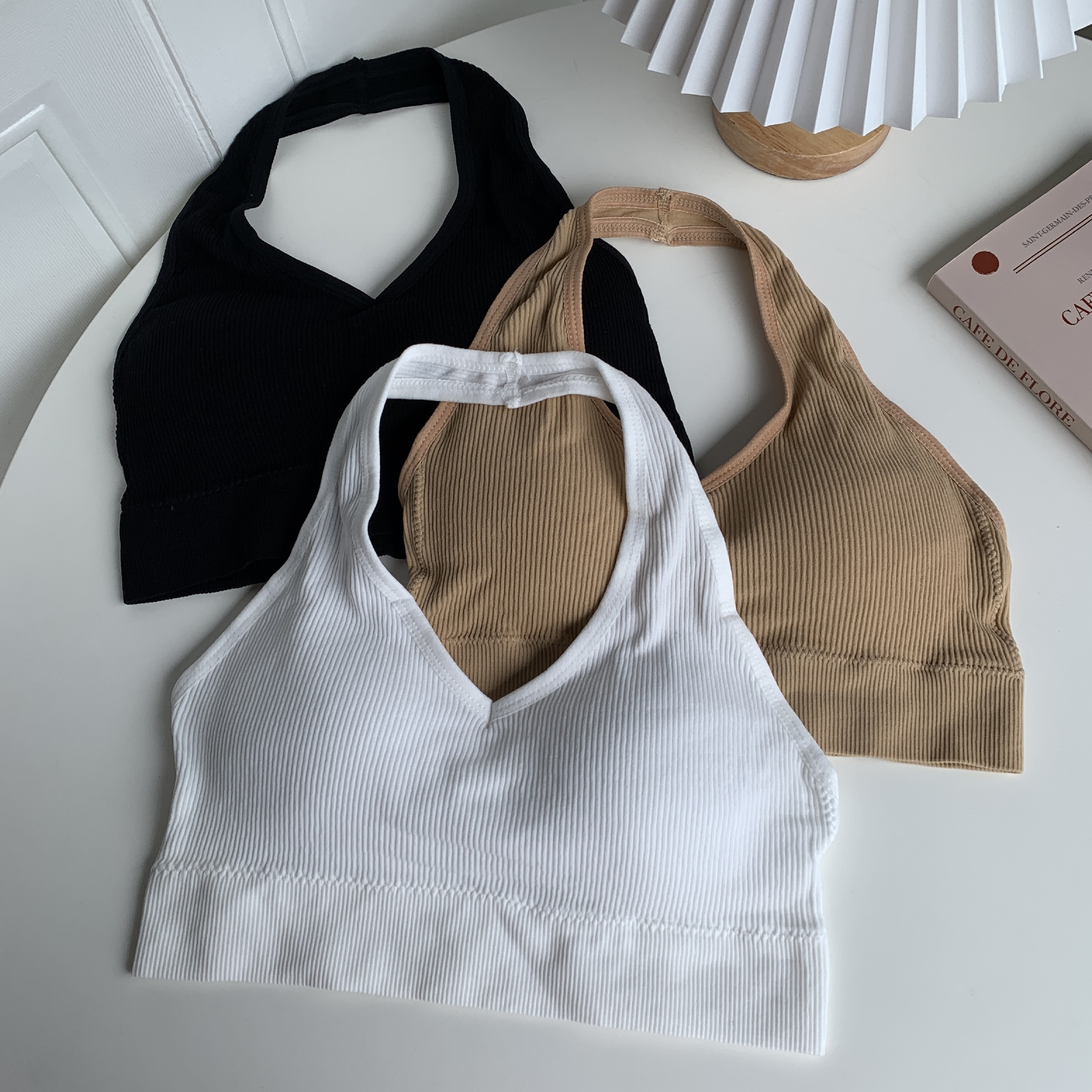 Real shooting, real price, pure desire, U-shaped hanging neck underwear, anti tarnish, strapless, open back, inside and outside, wearing Yoga vest strap