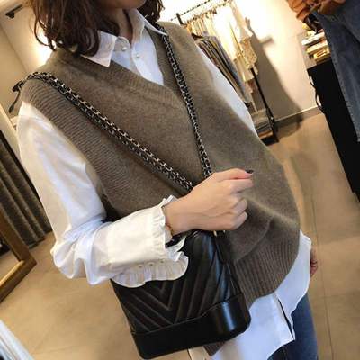 New spring and autumn sweater vest women's loose neckline Pullover retro large size cantilevered sleeveless Knitted Vest Jacket