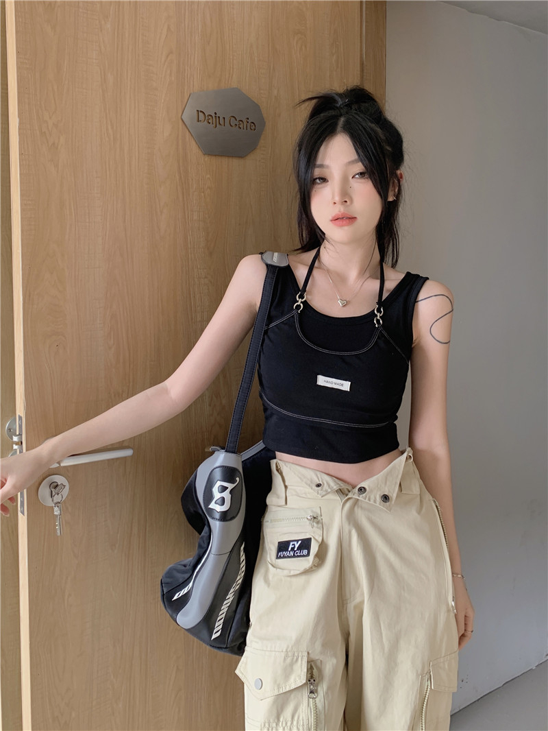 Spring and summer hanging neck sling outerwear vest women's design sense small crowd beautiful back exposed navel inner hot girl top trend