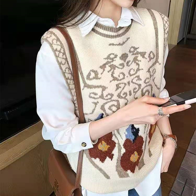 Knitted vest women's autumn and winter New Retro Hong Kong Style loose sleeveless vest top with round neck sweater and waistcoat