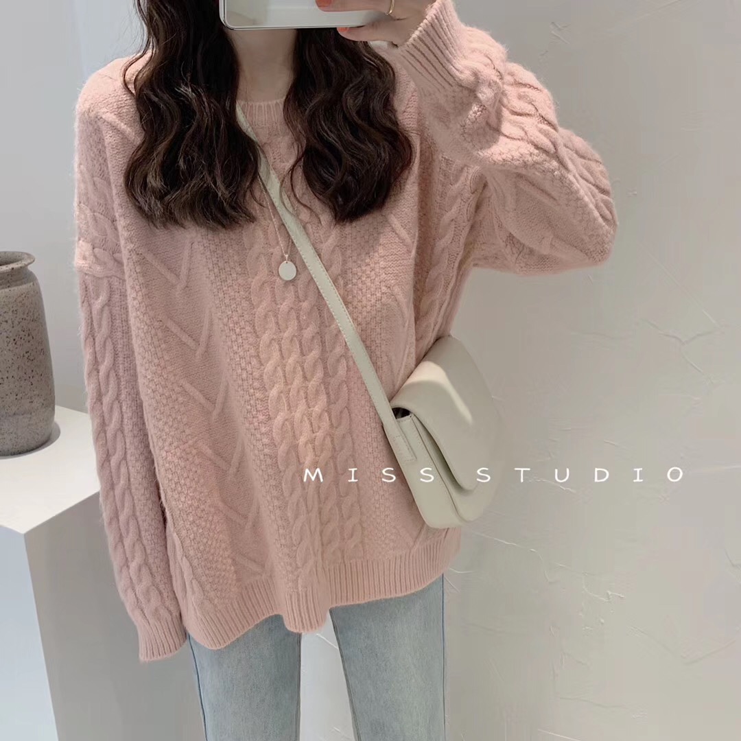 Retro twist soft wind sweater women wear new round neck pullover in autumn and winter, lazy loose sweater fashion