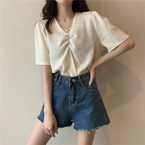 Real photo real price new pleated loose V-neck versatile T-shirt base