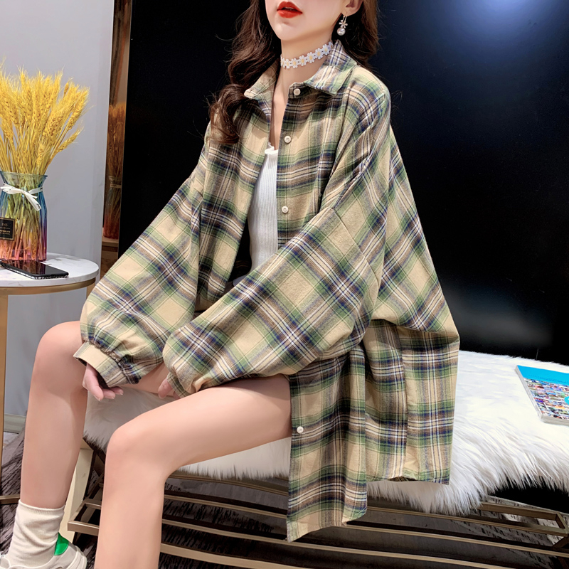 Plaid shirt women's spring and autumn Korean style loose new plaid jacket foreign style versatile lantern sleeve top