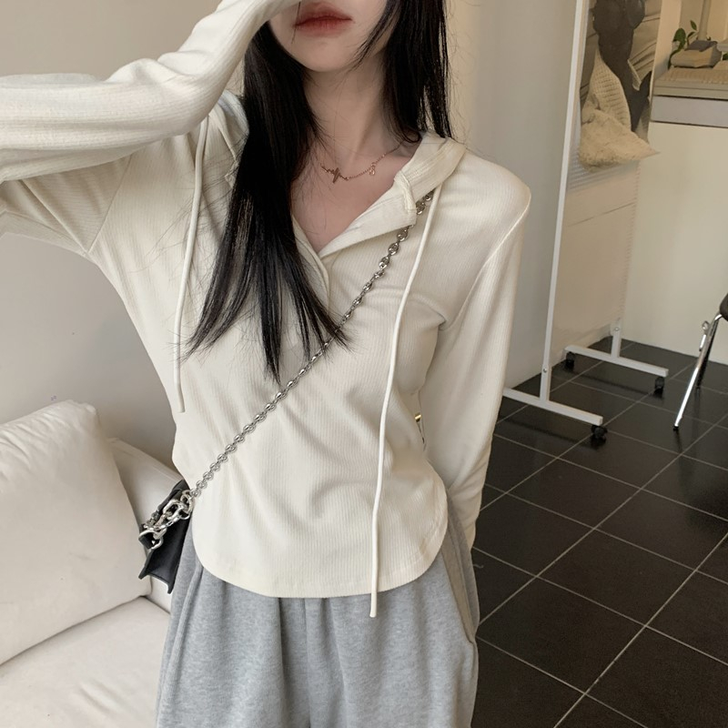 Hooded t-shirt women's early autumn short coat design sense small body thin fishbone sweater long-sleeved top