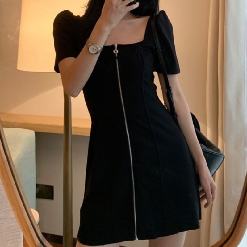 New French Hepburn style small black dress