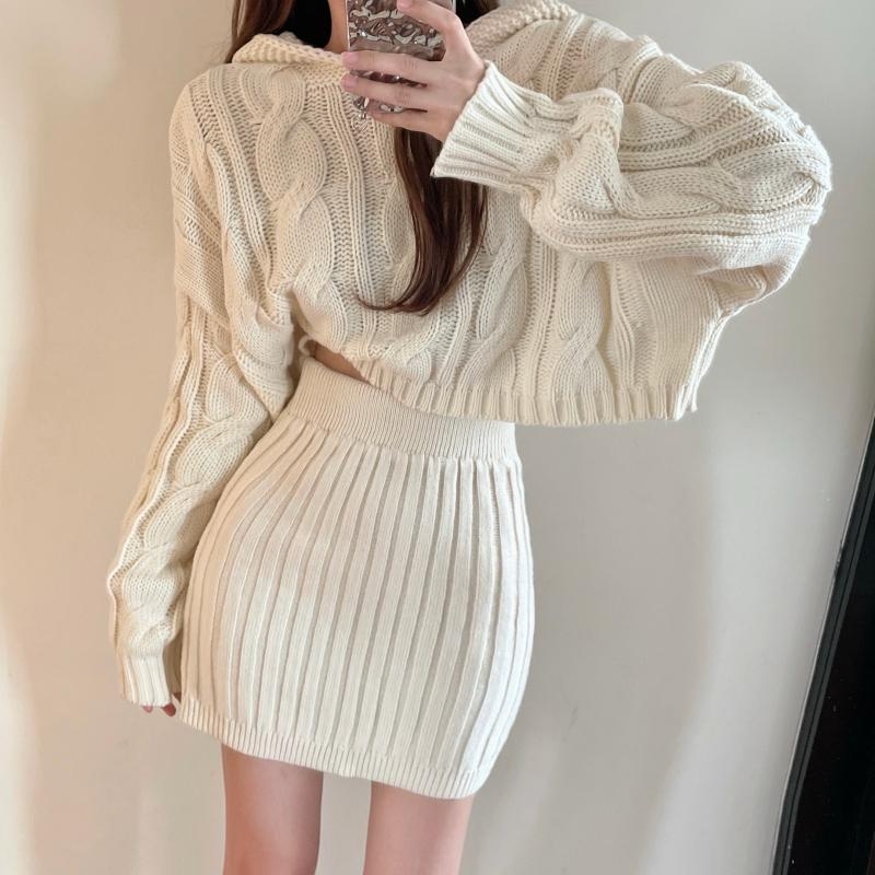2022 autumn and winter New Vintage Western style hooded knitted fried dough twist sweater high waist elastic Hip Wrap Skirt Set
