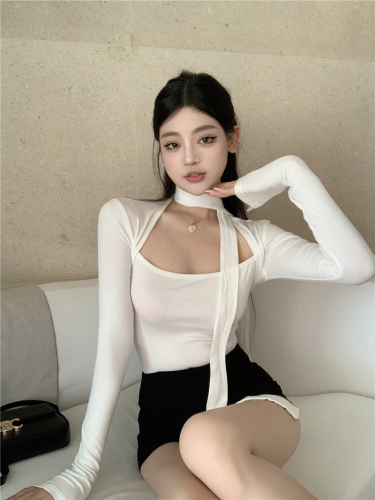 Real shot real price pure desire hot girl soft skin-friendly square neck collarbone showing thin streamer long-sleeved T-shirt