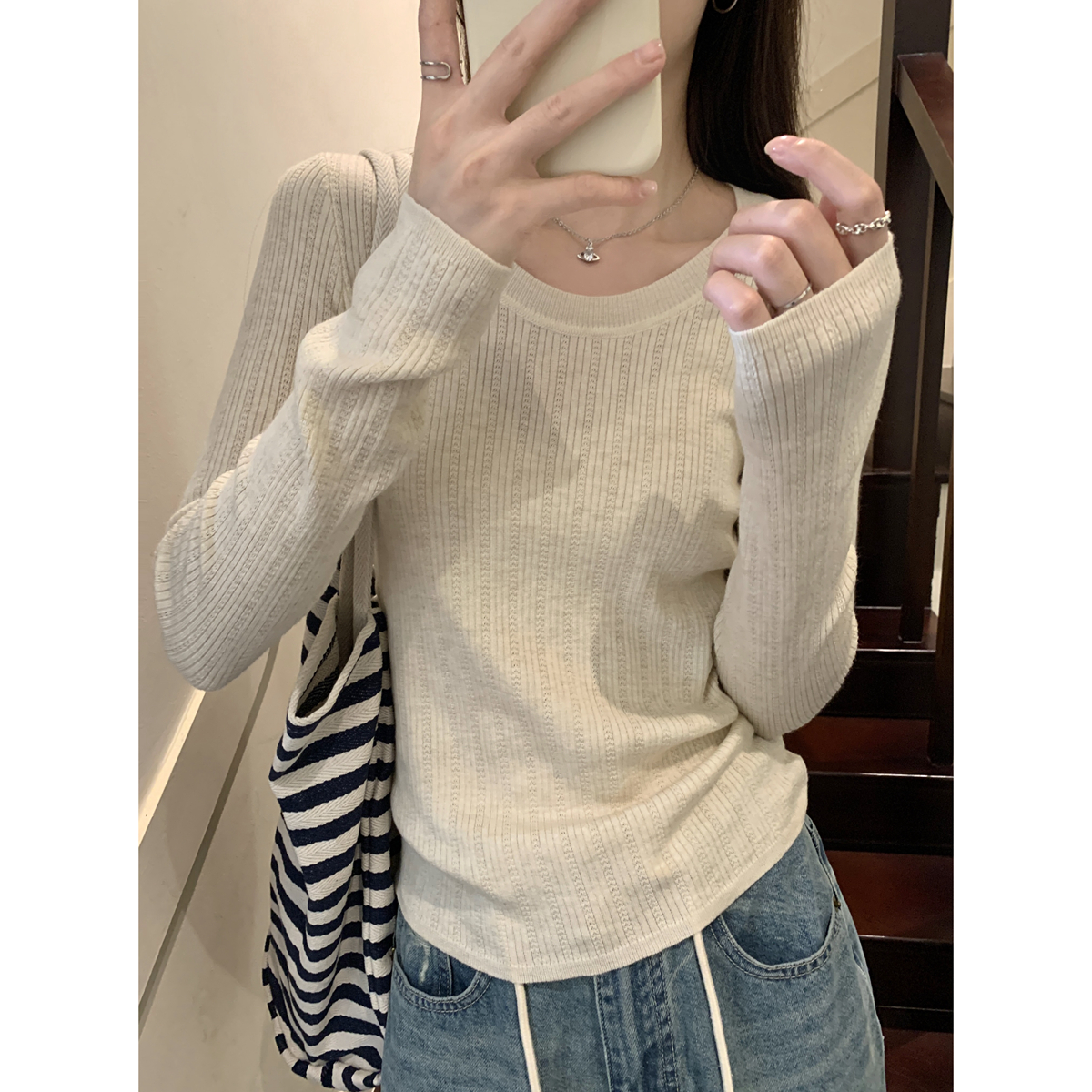Actual shot of autumn and winter Korean style slim-fitting u-neck pattern 6 wool soft waxy sweater bottoming long-sleeved top