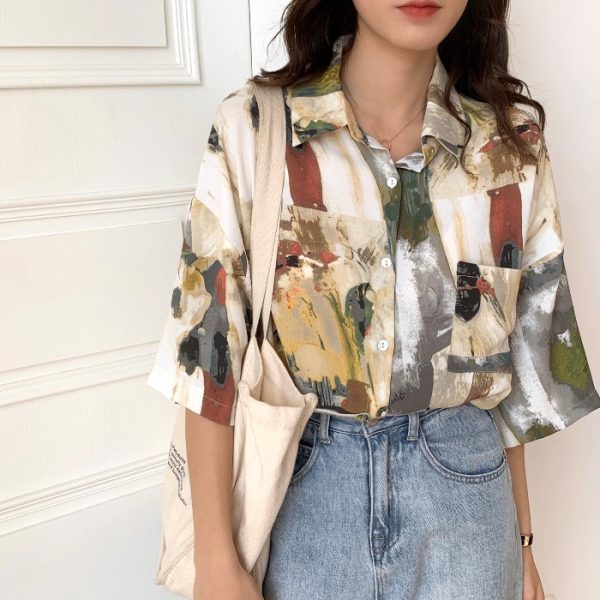 Short sleeve floral shirt women's summer design small foreign style 2021 retro printed shirt Hong Kong style oil painting Chiffon Top