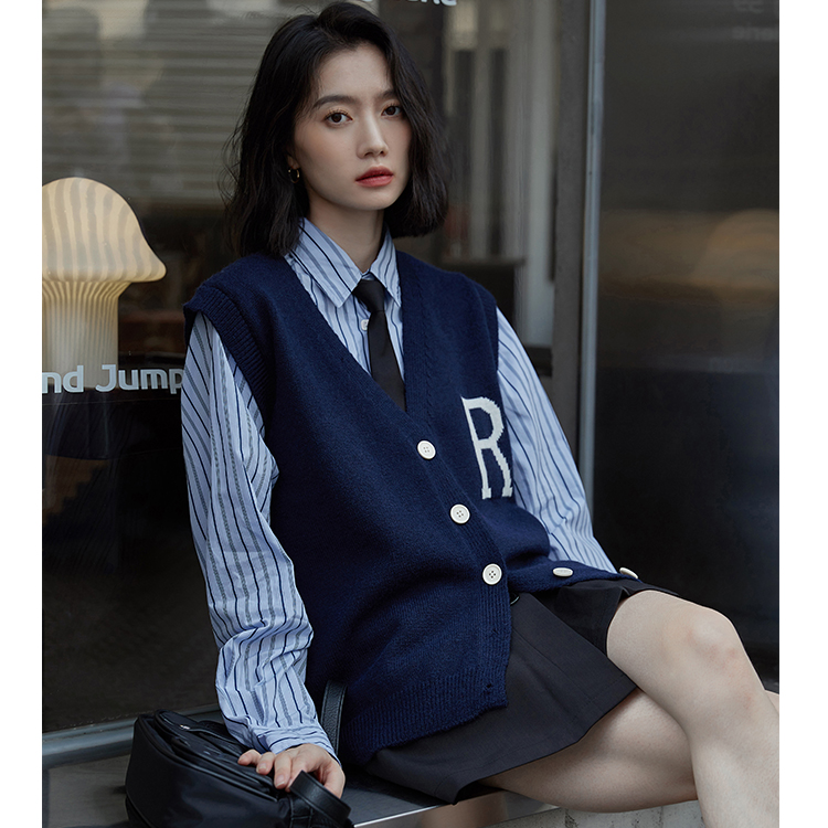 Real price real shot collar vest women's new spring Korean letter waistcoat knitted vest cardigan
