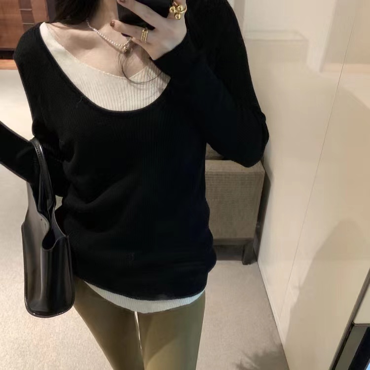 Autumn and winter 2021 new women's design sense of minority V-neck bottomed sweater sweater women's long sleeve top