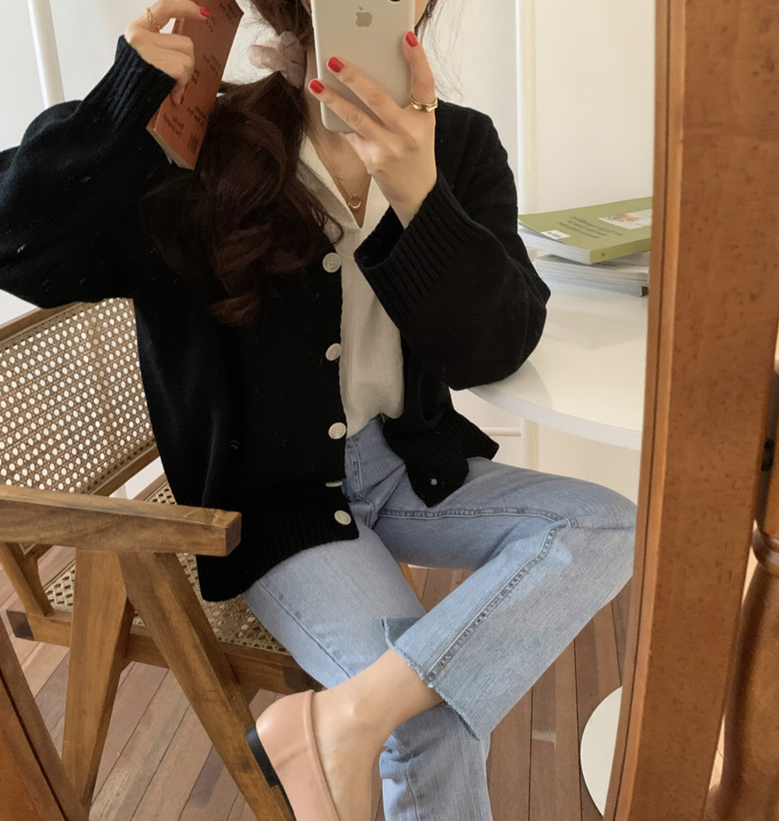 Original real shot autumn and winter sweater outside with cardigan women's coat long-sleeved Korean version loose all-match V-neck sweater