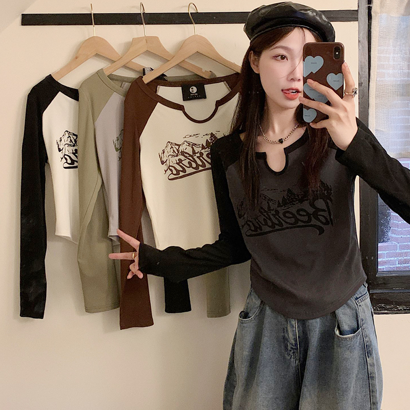 Contrast color front shoulder long-sleeved T-shirt women's bottoming shirt 2022 new fat MM letter print with short top