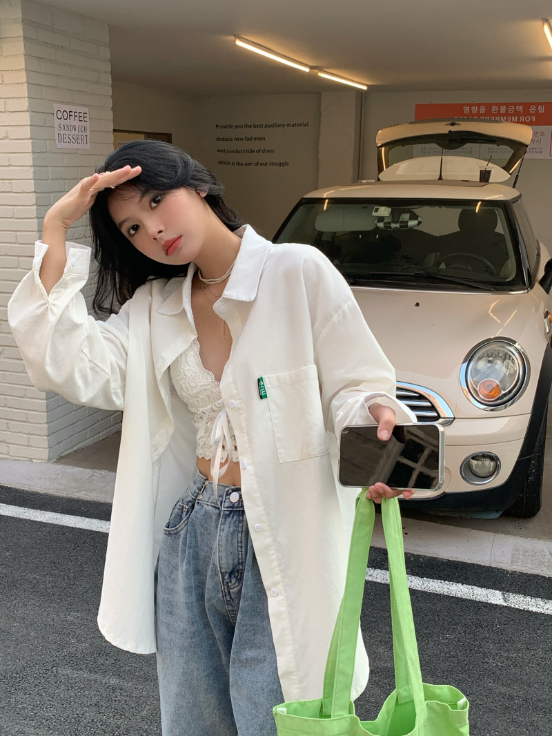 Real shooting and real price early spring new loose and thin Korean versatile basic shirt coat
