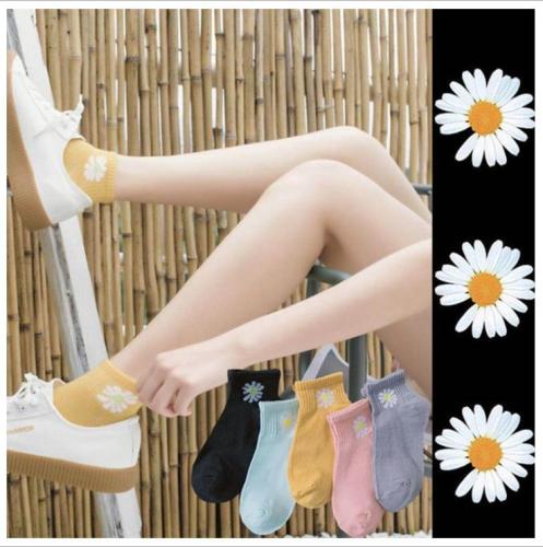 Spring and summer 2020 new ship socks women's Day series cartoon women's socks small daisy cotton embroidery women's socks