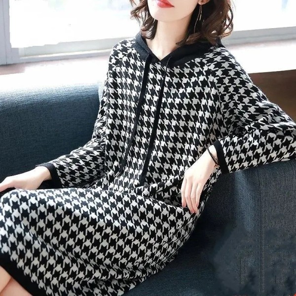 Thickened Chiffon knitted dress women's autumn 2021 new foreign style bottomed medium length thin sweater skirt