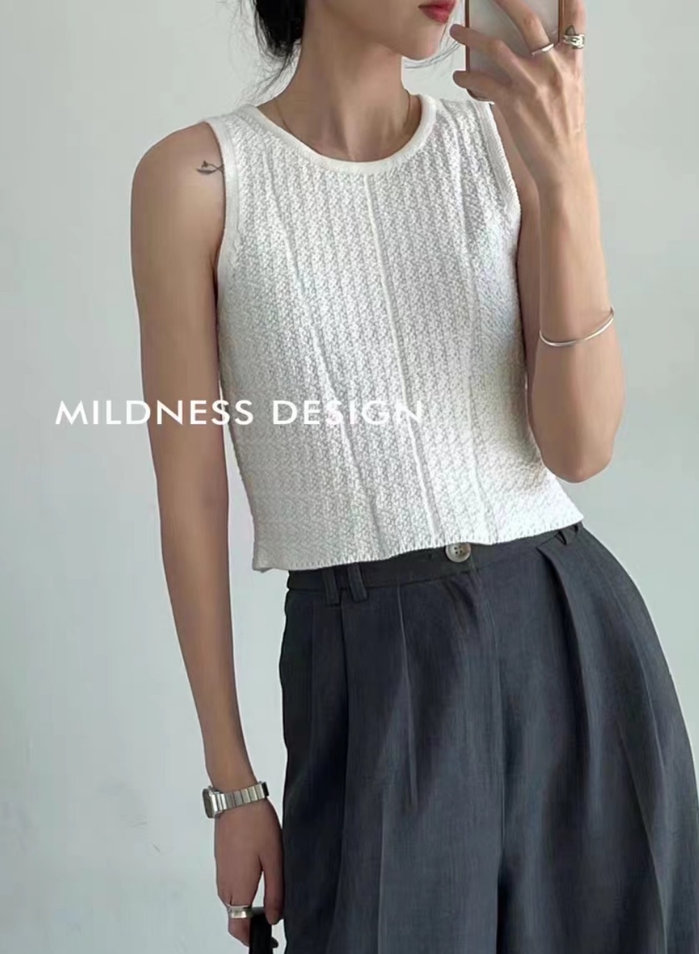 South Korea MILDNESS summer new inner bottoming shirt sleeveless round neck short vest sling cotton yarn knitwear