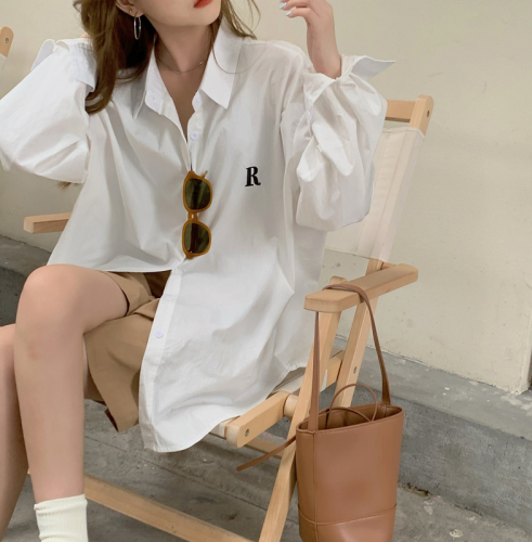 Real price Korean white shirt retro simple foreign color top
