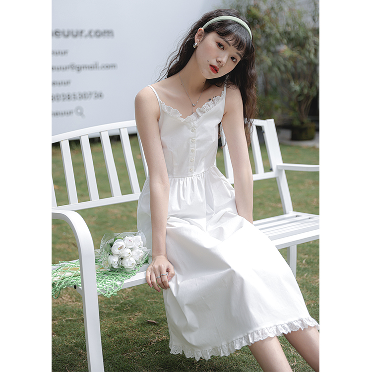 Real shot 2022 lace suspender dress female Xia Chaoxian gentle wind long college white skirt first love skirt