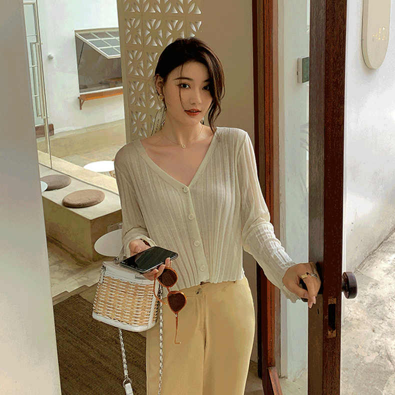 Knitted cardigan thin section women's sun protection clothing suspender skirt with air conditioning blouse summer ice silk top coat