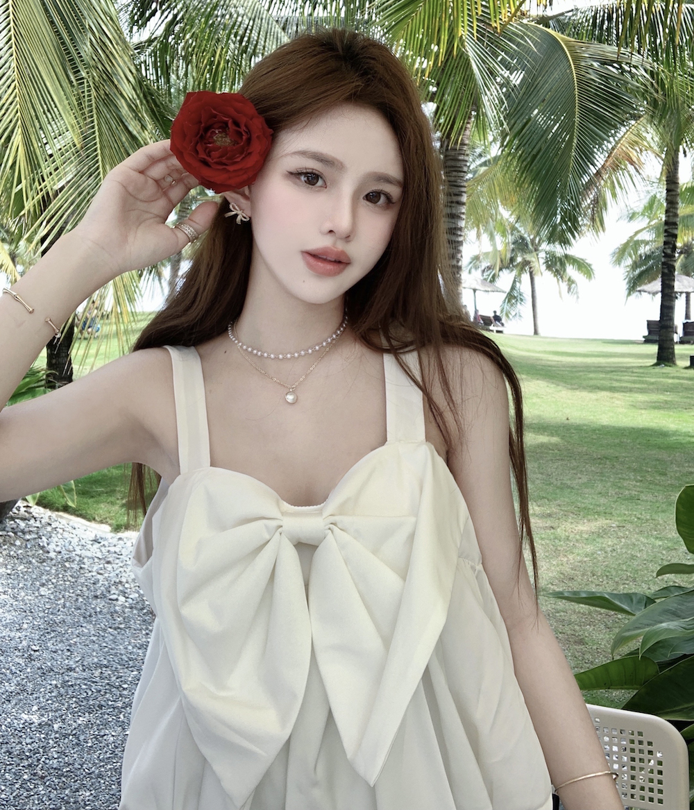 Real shot in summer Korean fashion solid color wide truffle back large bow suspender women's versatile temperament vest trend